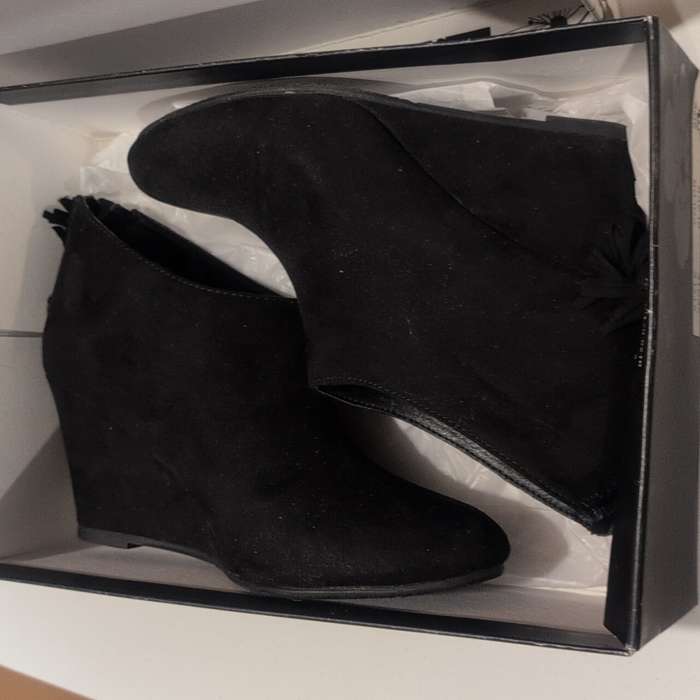 Chinese Laundry Black Wedge Bootie